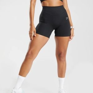 GYMSHARK - SWEAT SEAMLESS SCULPT SHORTS SIZE SMALL